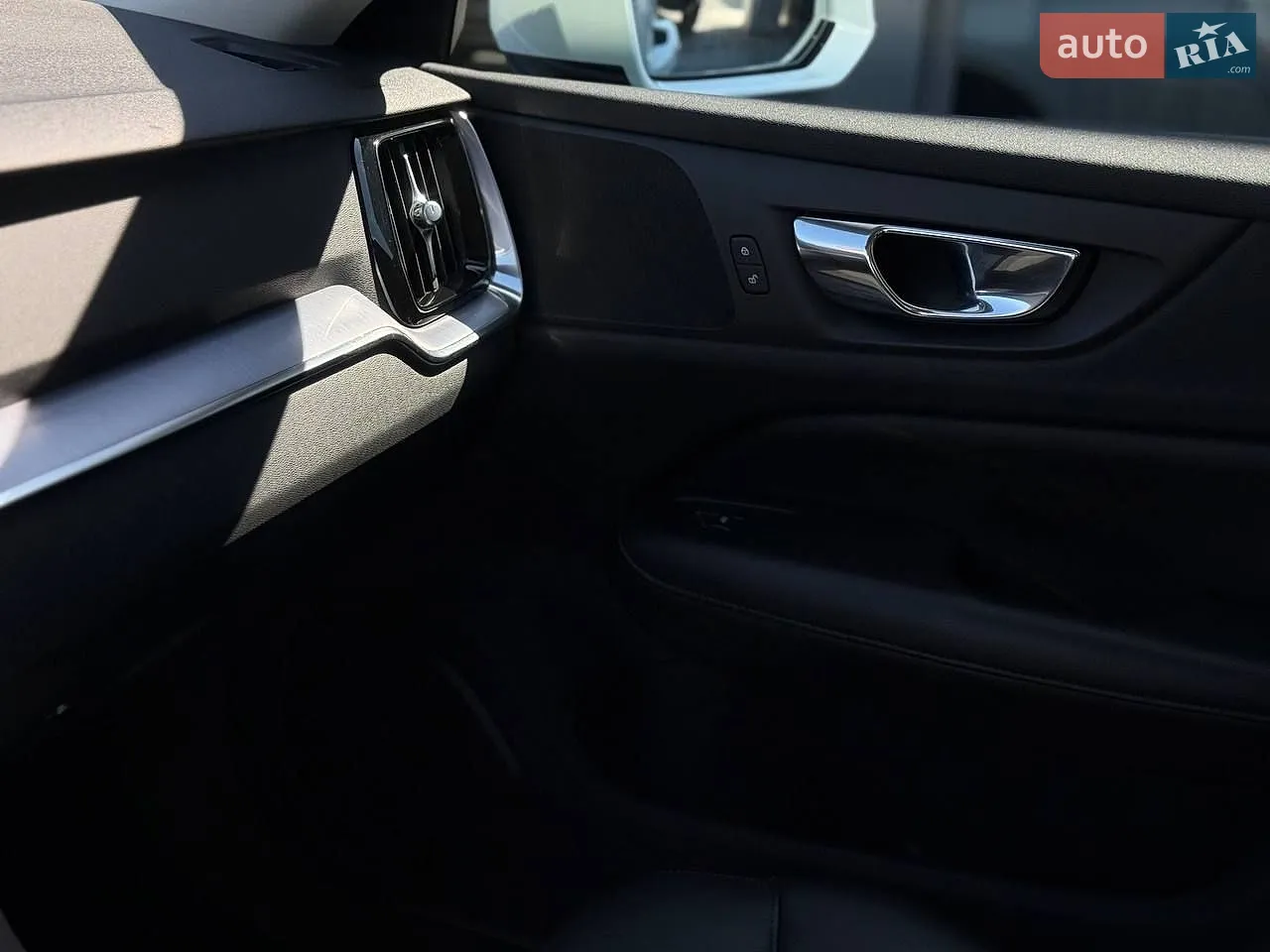 2019 Volvo S60 - мініатюра 31