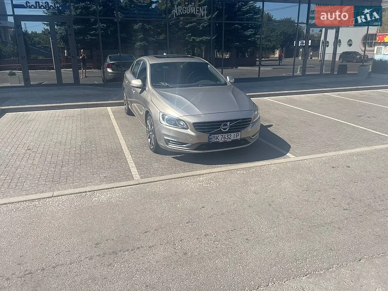 Volvo S60 2014