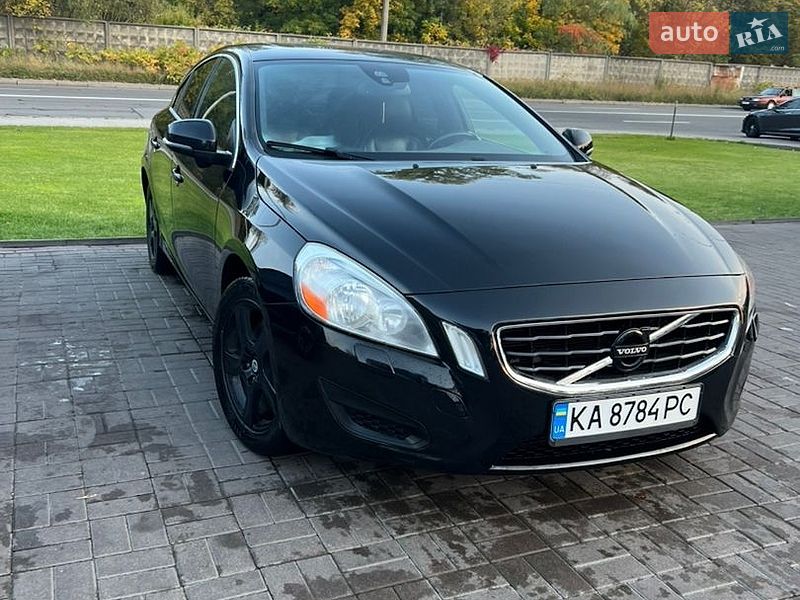 Седан Volvo S60 2012 в Киеве