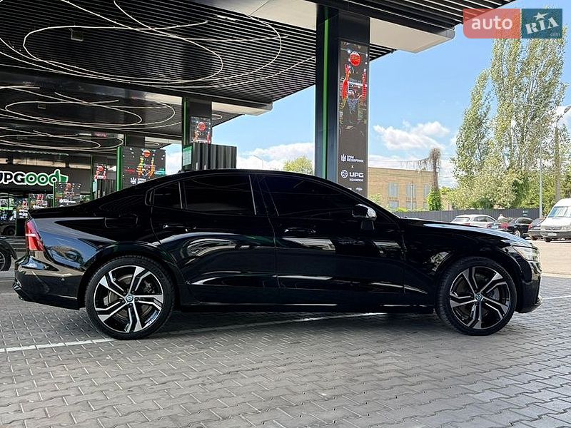 Седан Volvo S60 2023 в Одесі