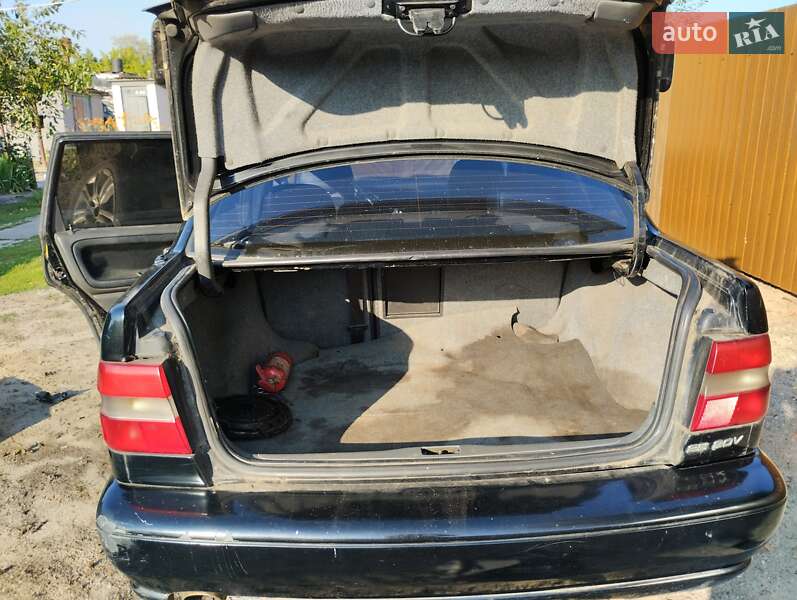 Седан Volvo S70 1998 в Богодухове