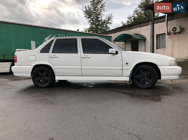 Седан Volvo S70 1997 в Киеве