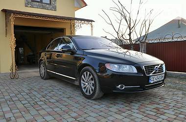 Седан Volvo S80 2012 в Черновцах