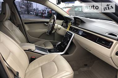 Седан Volvo S80 2013 в 