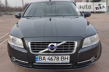 Седан Volvo S80 2013 в 