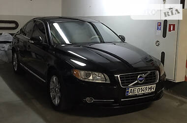 Седан Volvo S80 2010 в Киеве