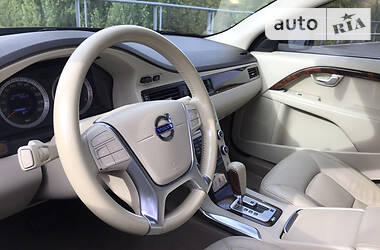 Седан Volvo S80 2010 в Киеве