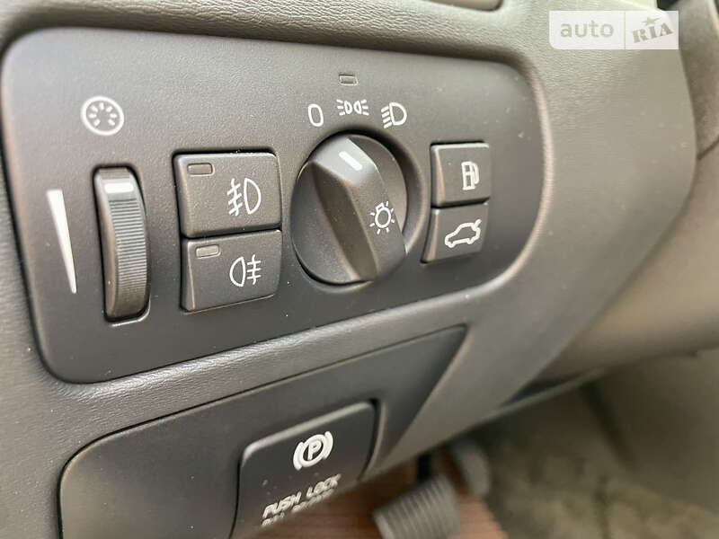 Седан Volvo S80 2012 в Киеве