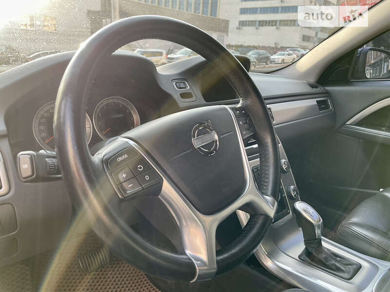 Седан Volvo S80 2012 в Киеве