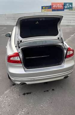 Седан Volvo S80 2015 в Львове