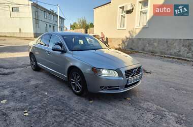Седан Volvo S80 2011 в 