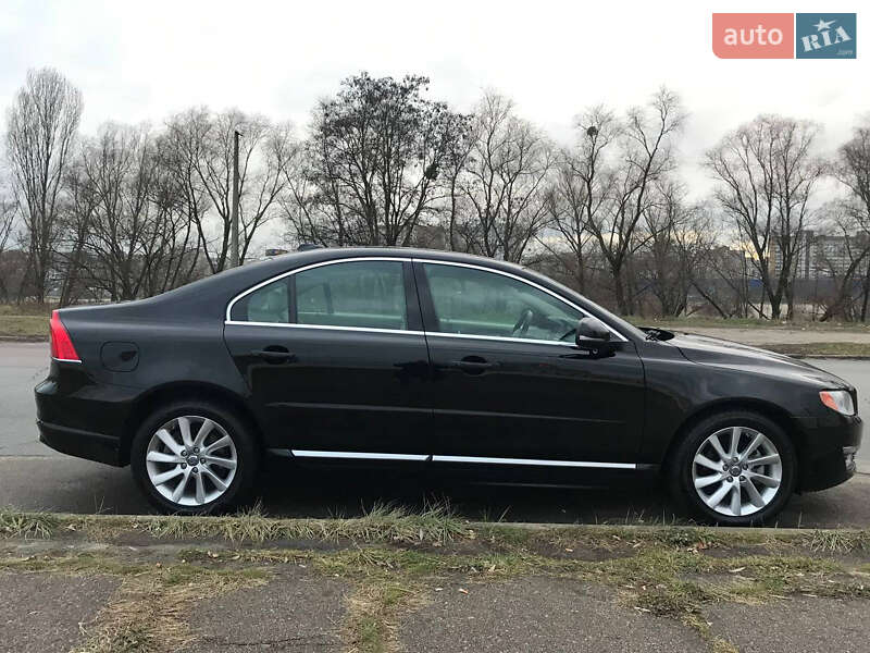 Седан Volvo S80 2014 в Чернівцях