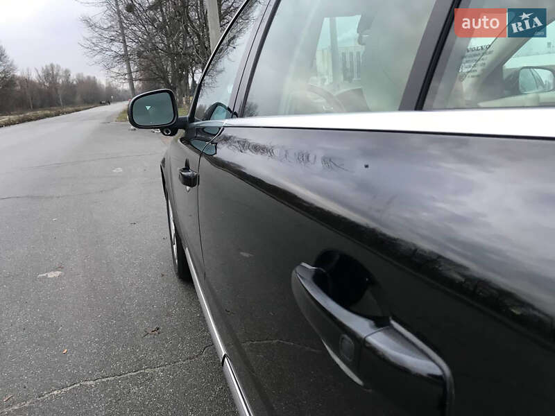 Седан Volvo S80 2014 в Чернівцях