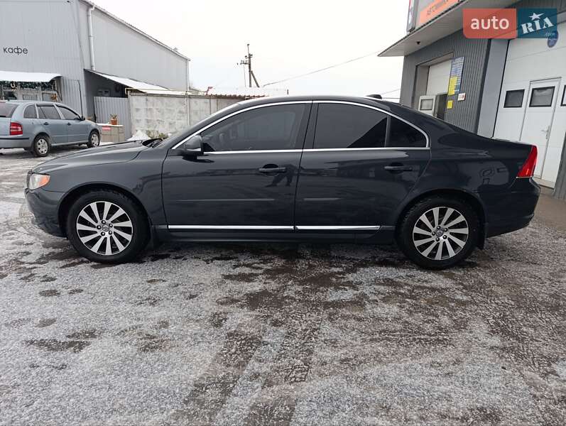 Седан Volvo S80 2012 в Тульчині