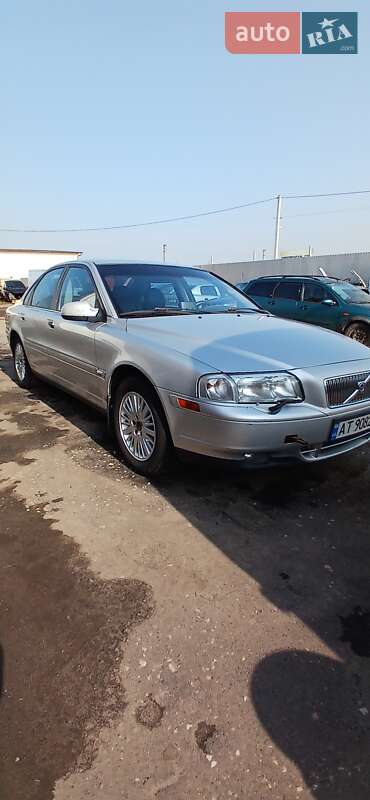 Volvo S80 2003