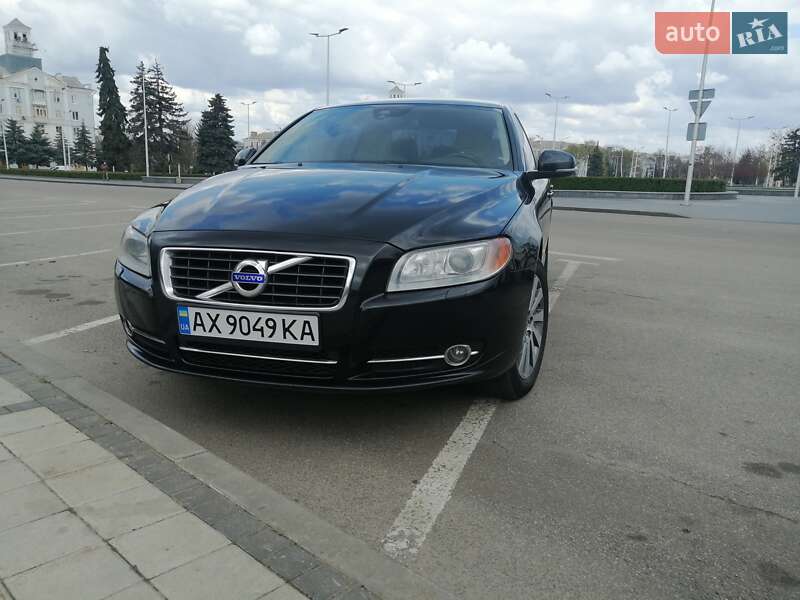 Седан Volvo S80 2011 в 