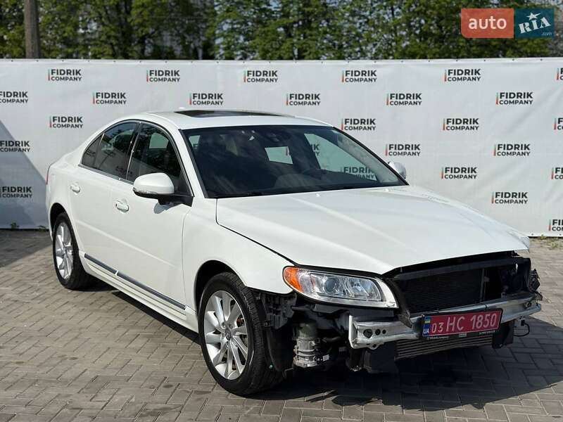Седан Volvo S80 2015 в 