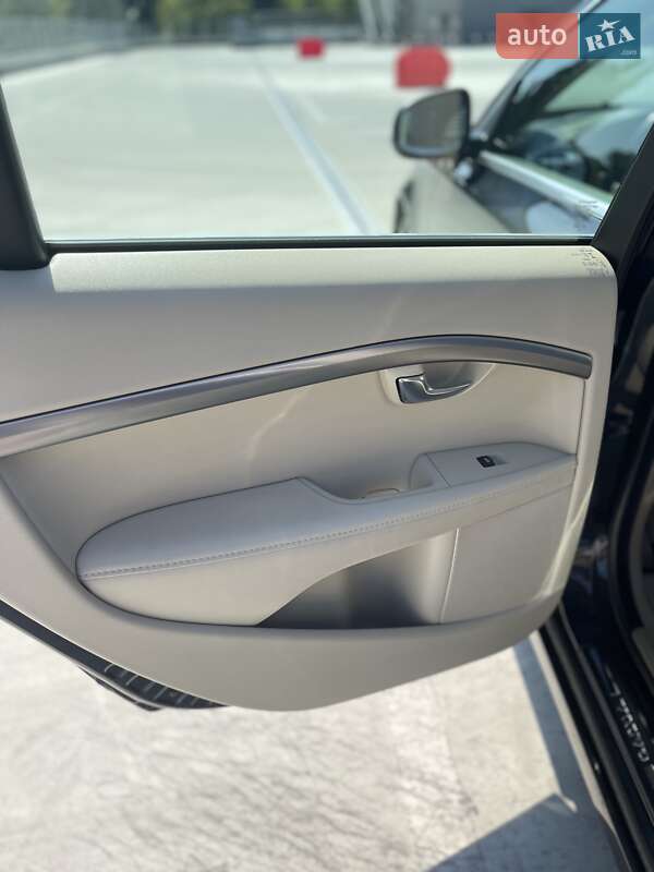 Седан Volvo S80 2014 в Киеве фото 30 Седан Volvo S80 2014 в Киеве