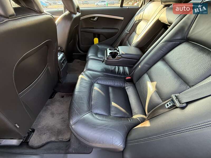 Седан Volvo S80 2012 в Киеве