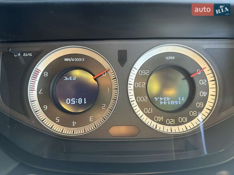 Седан Volvo S80 2010 в Киеве