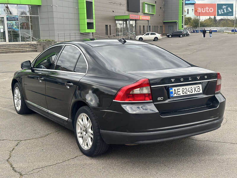 Седан Volvo S80 2010 в Кривом Роге