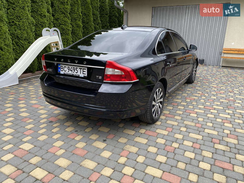 Седан Volvo S80 2012 в Львові