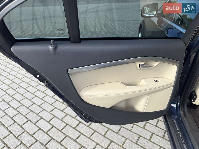 Седан Volvo S80 2010 в Львове фото 35 Седан Volvo S80 2010 в Львове