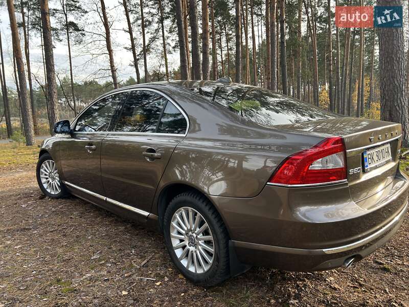 Седан Volvo S80 2014 в Сарнах