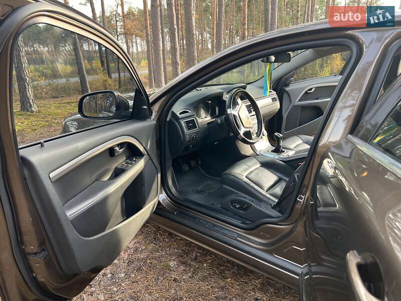 Седан Volvo S80 2014 в Сарнах