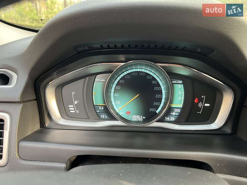 Седан Volvo S80 2014 в Сарнах