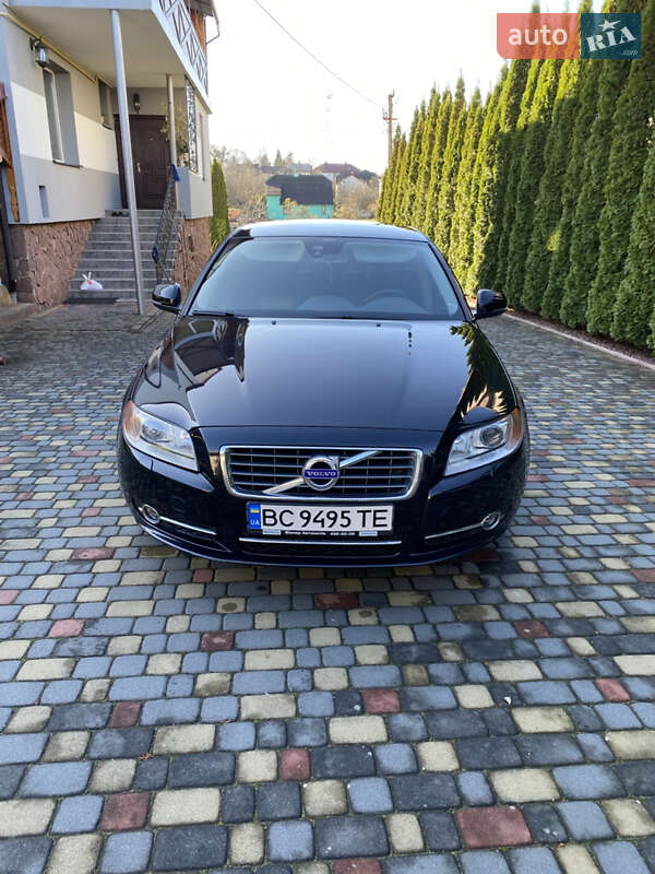 Седан Volvo S80 2012 в Львові