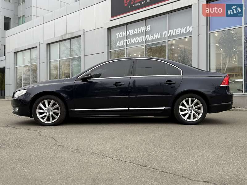Седан Volvo S80 2014 в Киеве