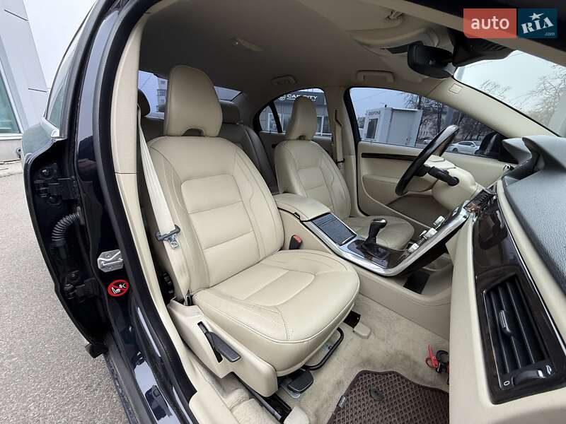 Седан Volvo S80 2014 в Киеве