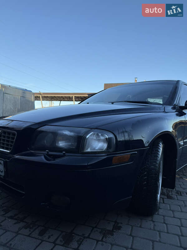 Volvo S80 2004