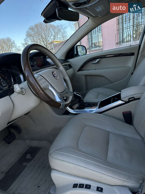 Седан Volvo S80 2015 в Рожнятове