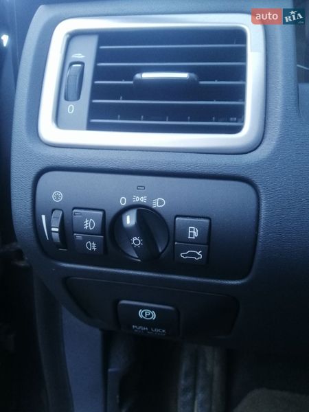 Седан Volvo S80 2012 в Киеве