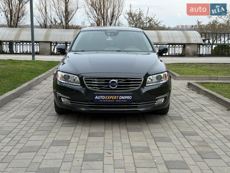 Седан Volvo S80 2013 в Днепре