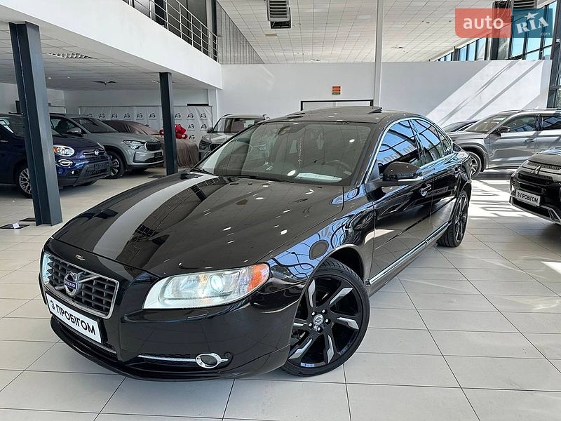Седан Volvo S80 2012 в Виннице