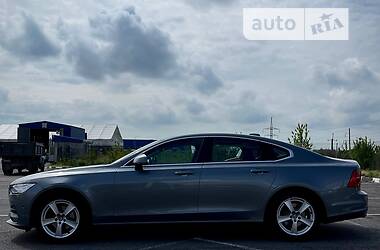 Седан Volvo S90 2017 в Ровно