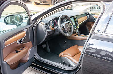 Седан Volvo S90 2019 в 
