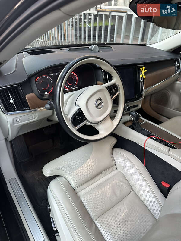 Седан Volvo S90 2017 в Полтаве