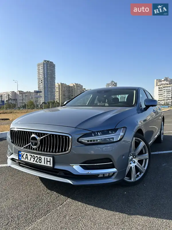 Volvo S90