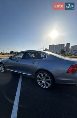 Седан Volvo S90 2016 в Киеве