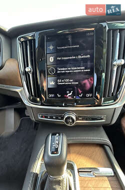 Седан Volvo S90 2016 в Киеве