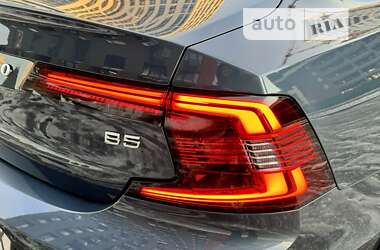 Седан Volvo S90 2020 в 