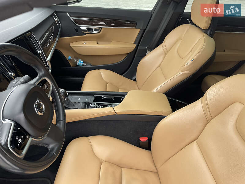 Седан Volvo S90 2017 в Киеве
