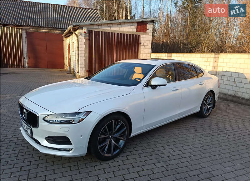 Седан Volvo S90 2017 в Львове