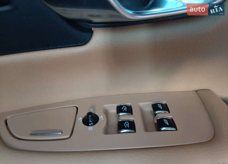 Седан Volvo S90 2017 в Львове