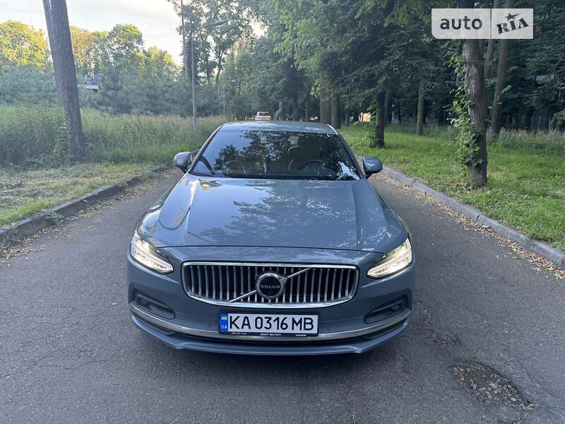 Седан Volvo S90 2023 в Киеве