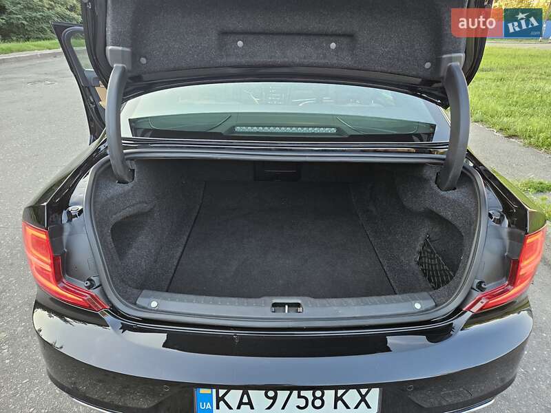 Седан Volvo S90 2016 в Киеве
